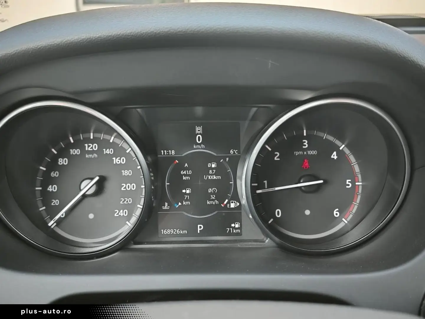 Land-Rover Discovery-Sport