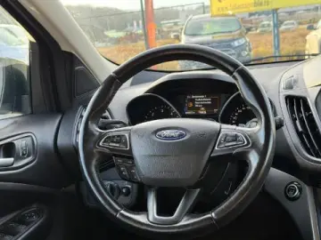 Ford Kuga Titanium 4×4  2018