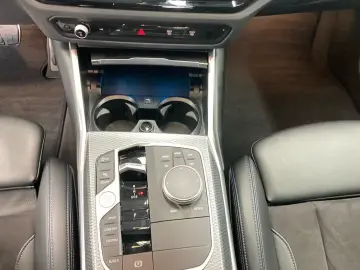 BMW 330i xDrive M Sport Pro