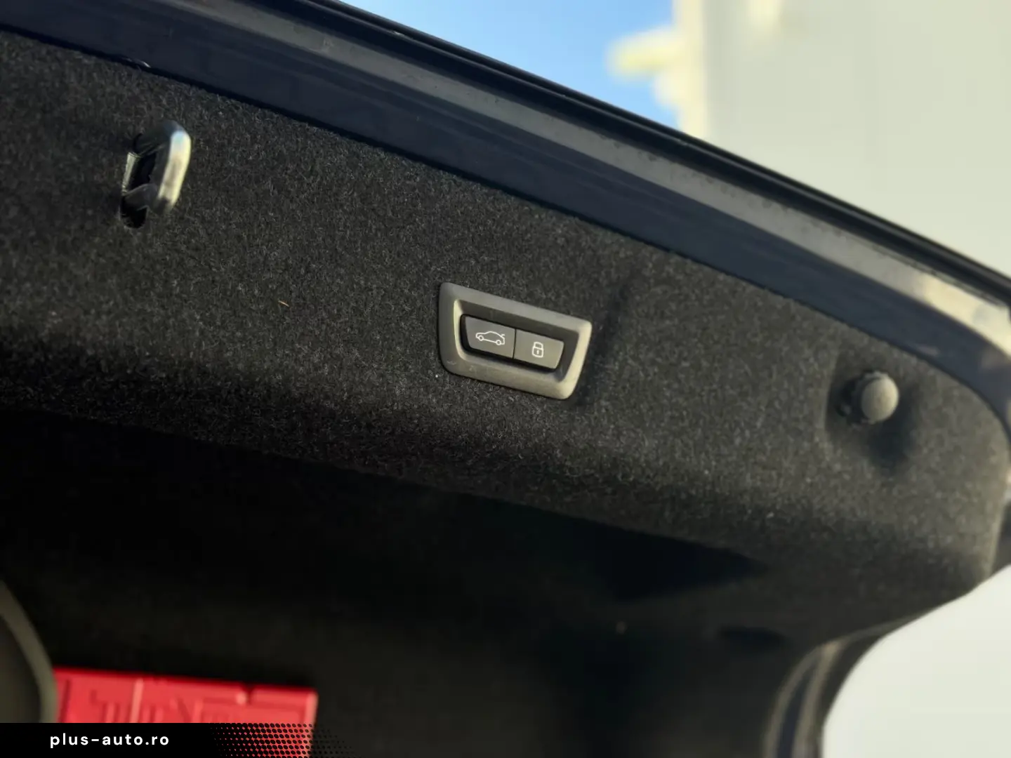 BMW 320d xD MSport H&K Sport seats