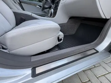 Mercedes-Benz E200 Kompressor W211 Facelift   Avantgarde