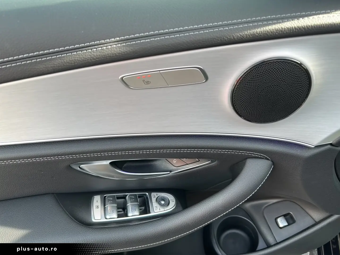 Mercedes-Benz E 300 AMG Pano DISTRO