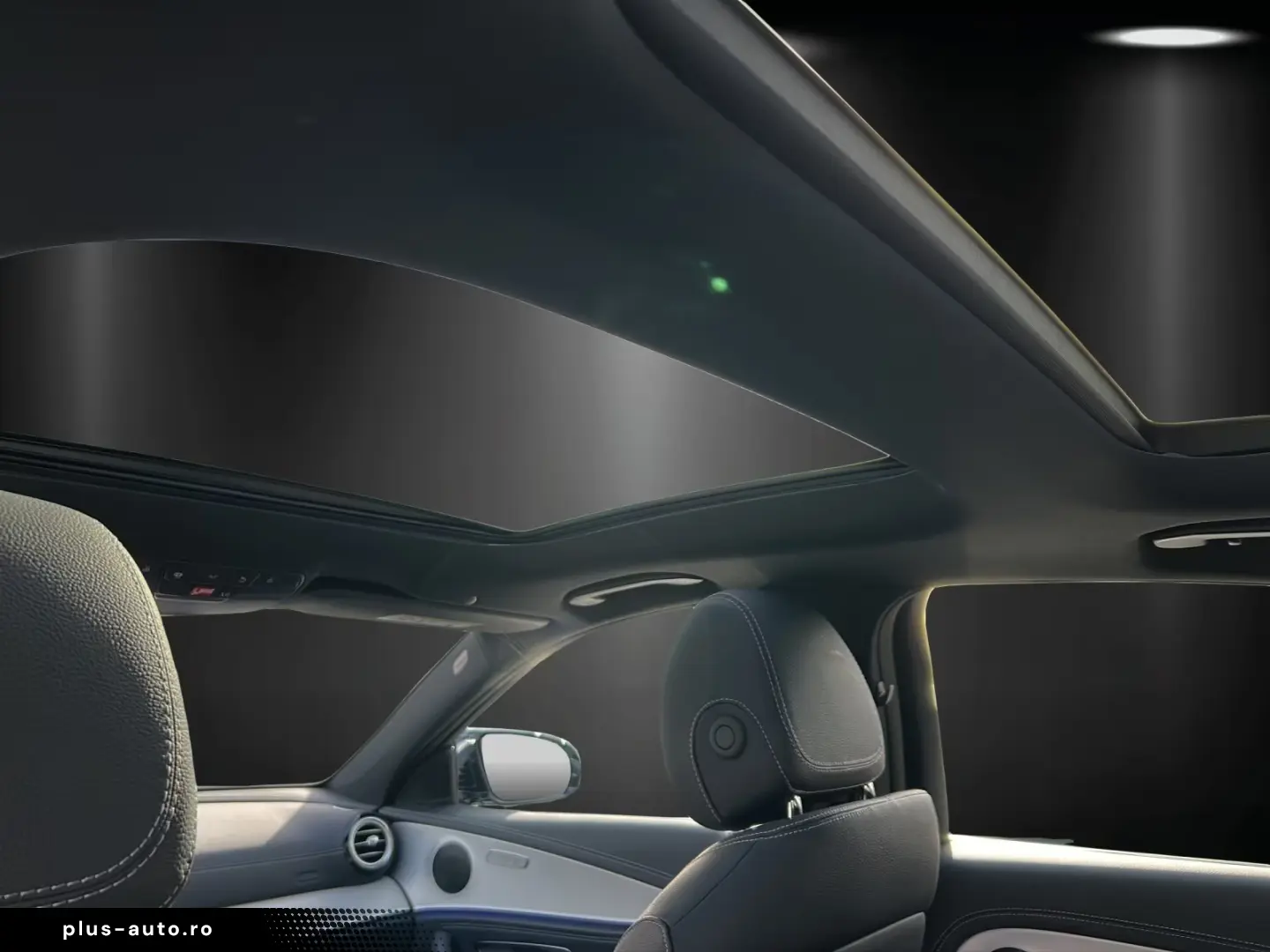 Mercedes-Benz E 300 AMG Pano DISTRO