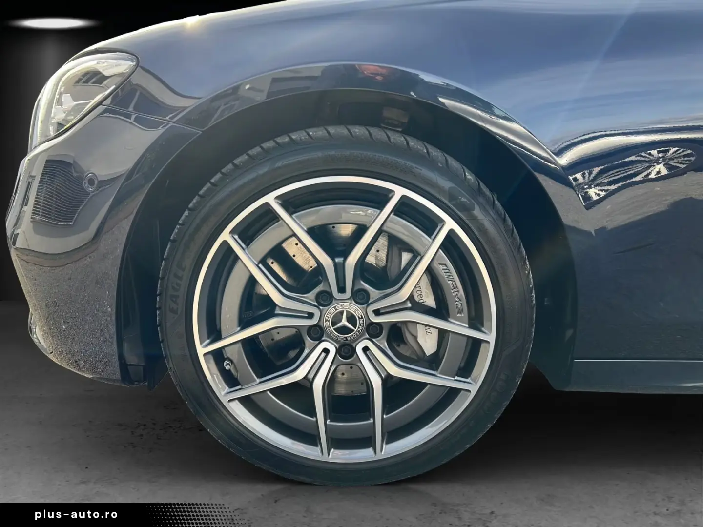 Mercedes-Benz E 300 AMG Pano DISTRO