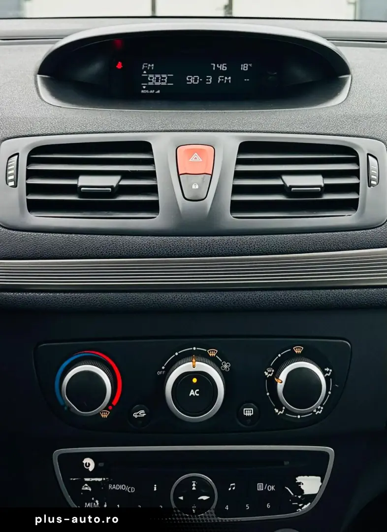 RENAULT MEGANE 2011 1.6i E5 Garantie 12  Luni Rate Avans 0 D