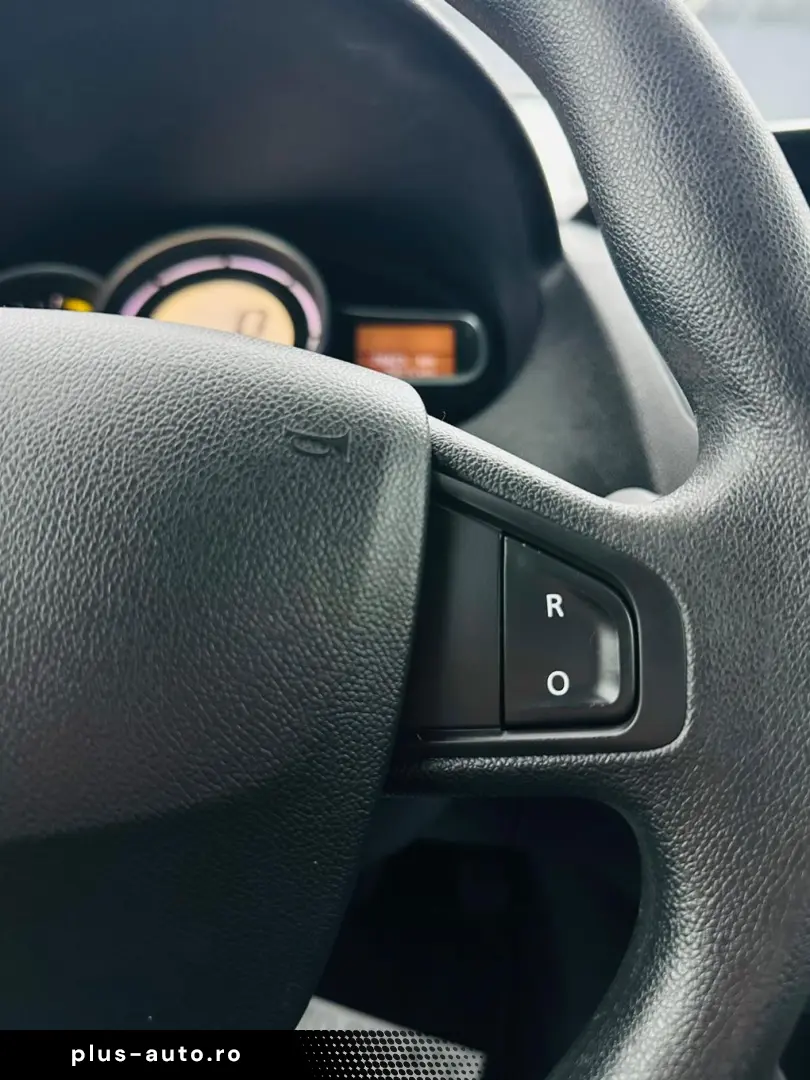 RENAULT MEGANE 2011 1.6i E5 Garantie 12  Luni Rate Avans 0 D