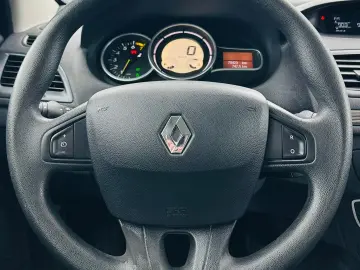 RENAULT MEGANE 2011 1.6i E5 Garantie 12  Luni Rate Avans 0 D