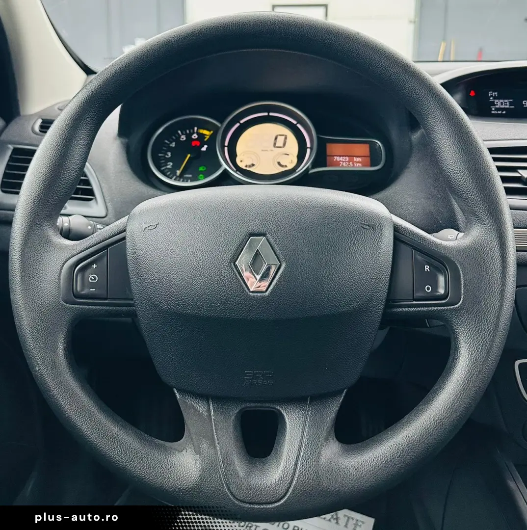 RENAULT MEGANE 2011 1.6i E5 Garantie 12  Luni Rate Avans 0 D