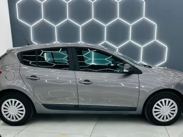 RENAULT MEGANE 2011 1.6i E5 Garantie 12  Luni Rate Avans 0 D