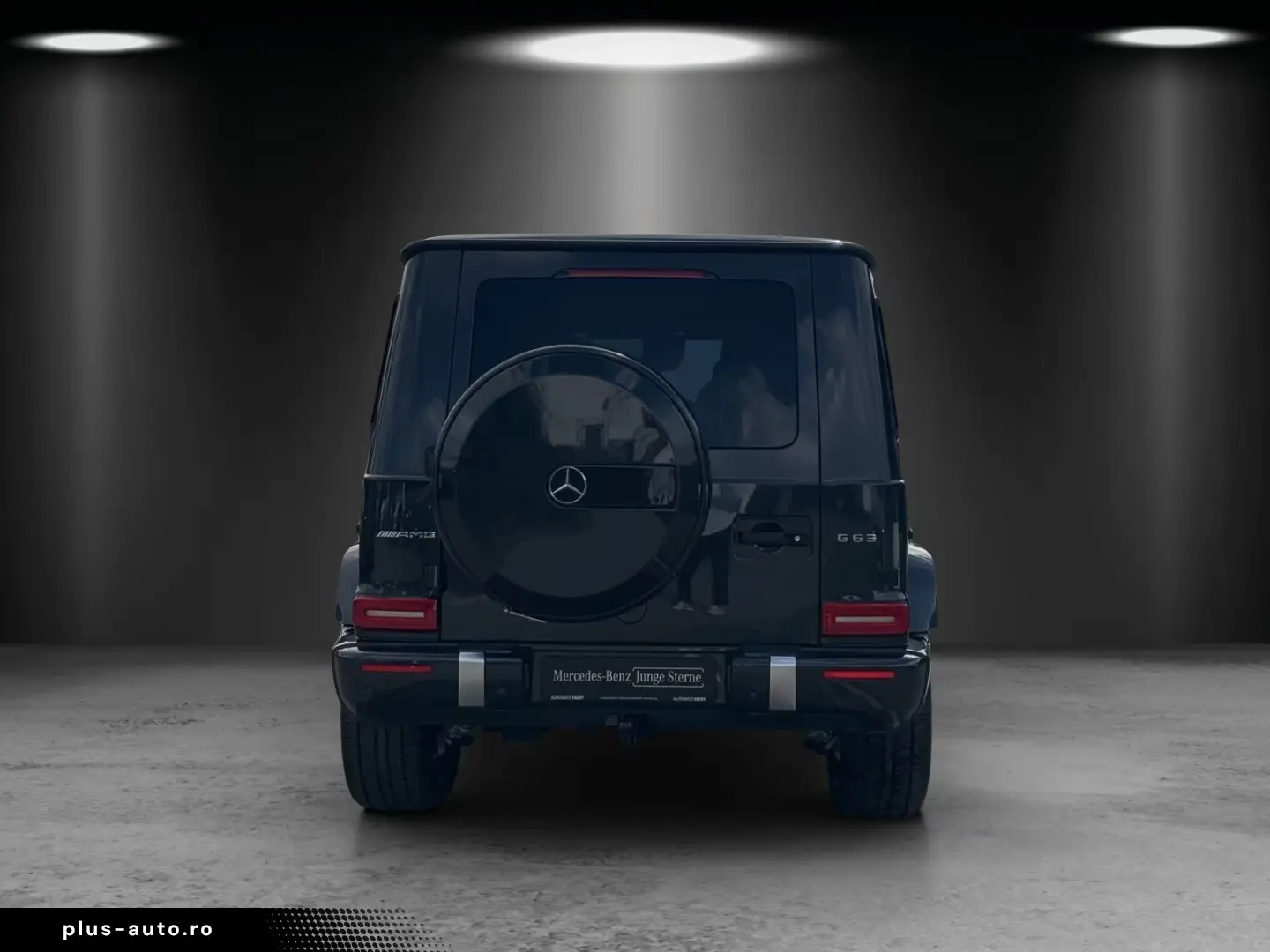 Mercedes-Benz G63 Driver`s DISTR Masage