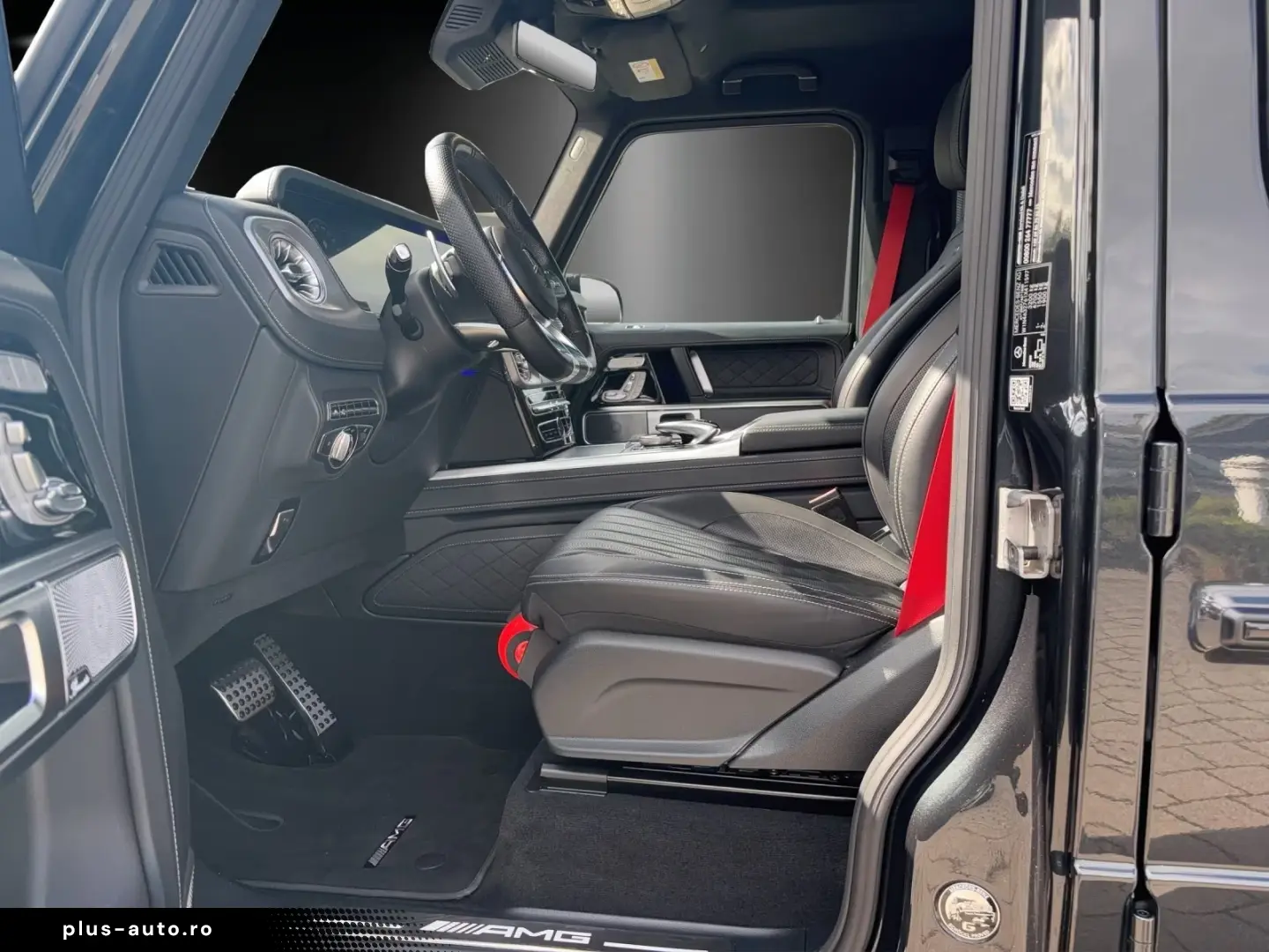 Mercedes-Benz G63 Driver`s DISTR Masage