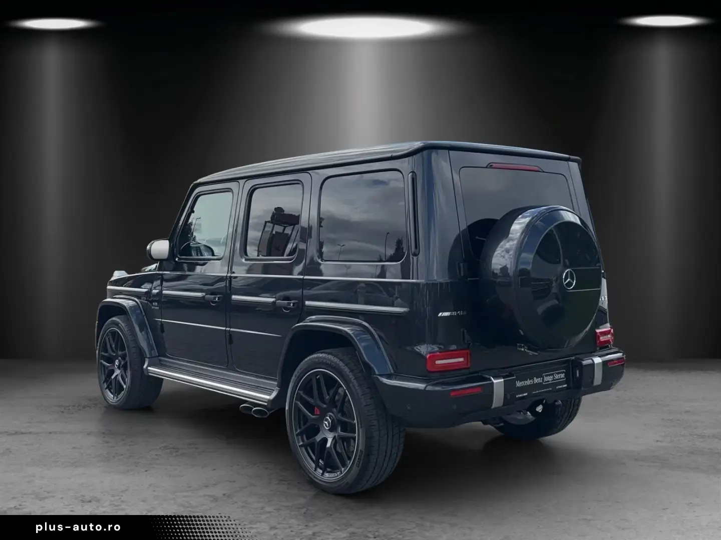 Mercedes-Benz G63 Driver`s DISTR Masage
