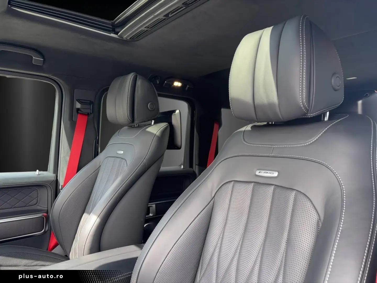 Mercedes-Benz G63 Driver`s DISTR Masage