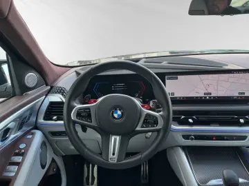 BMW XM 50e Indiv. Sepang AHK 23 LMR Autobahnass.