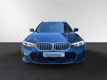 BMW 330i xDrive Touring All-wheel drive   M Sport