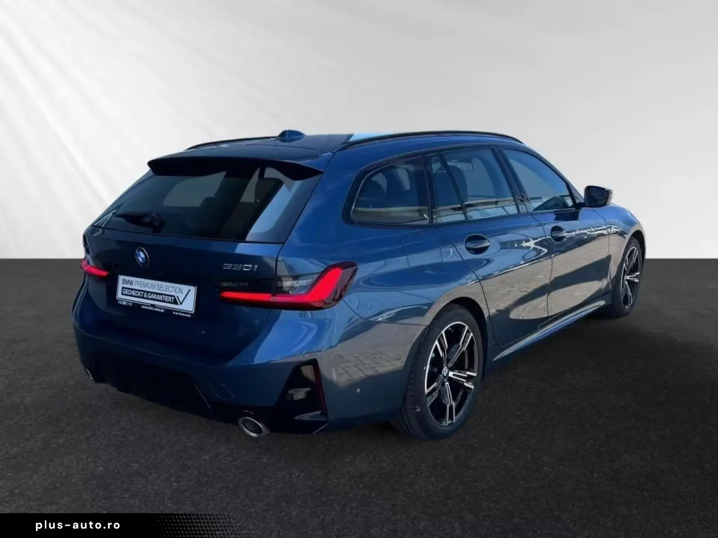 BMW 330i xDrive Touring All-wheel drive   M Sport