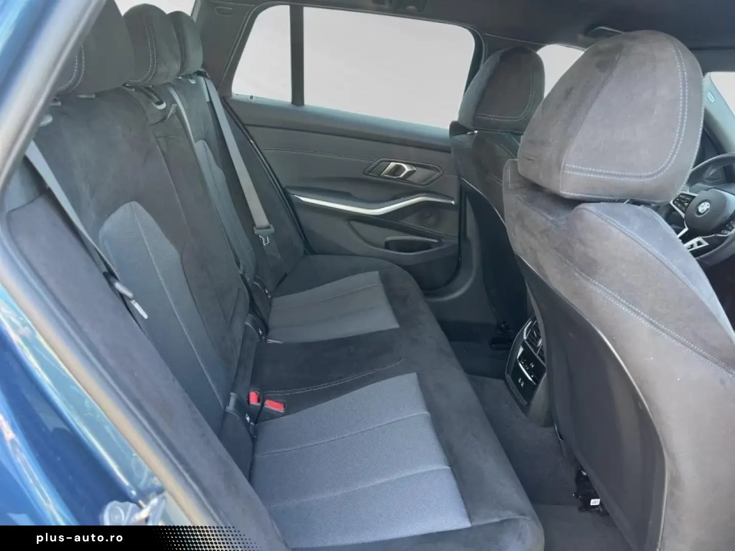 BMW 330i xDrive Touring All-wheel drive   M Sport