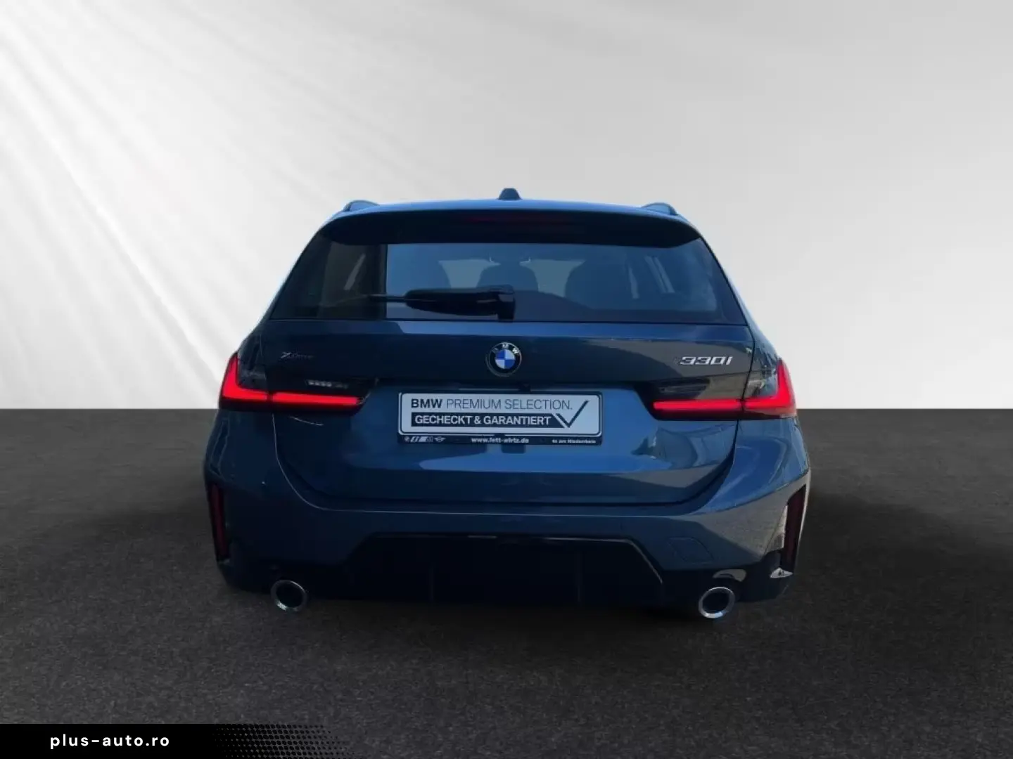 BMW 330i xDrive Touring All-wheel drive   M Sport