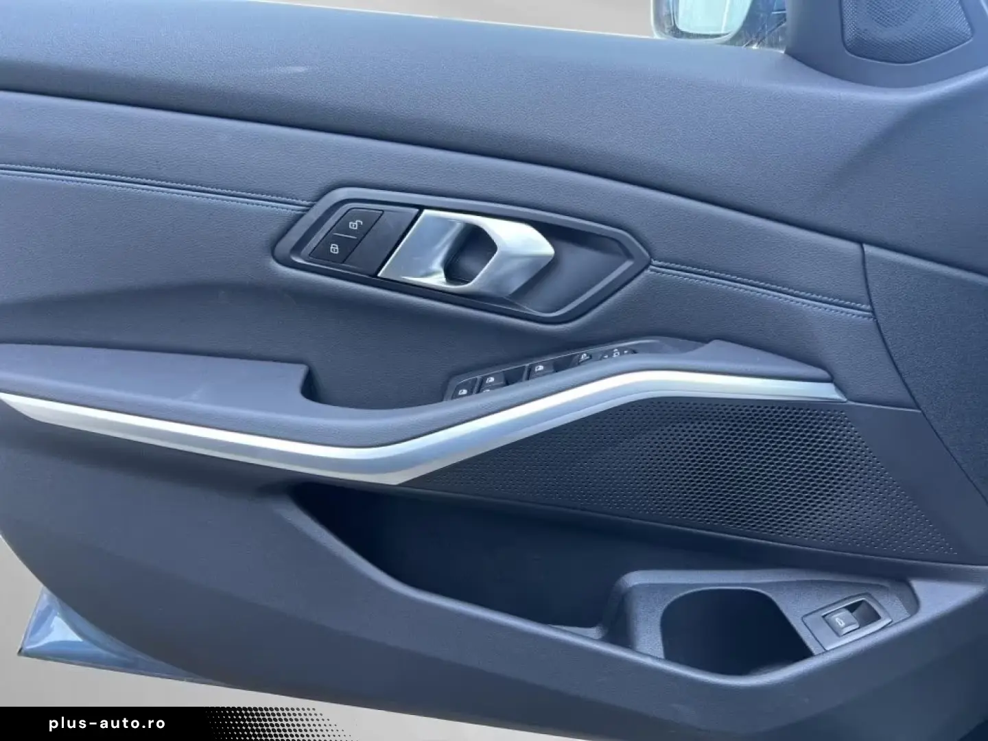 BMW 330i xDrive Touring All-wheel drive   M Sport