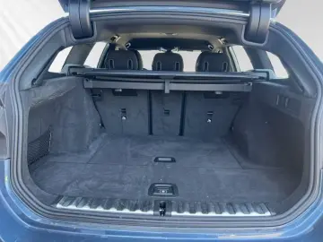 BMW 330i xDrive Touring All-wheel drive   M Sport