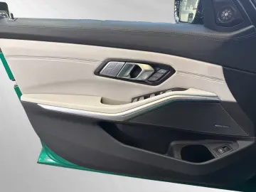 BMW M3 Competition Touring MxDrive Head-Up H&K