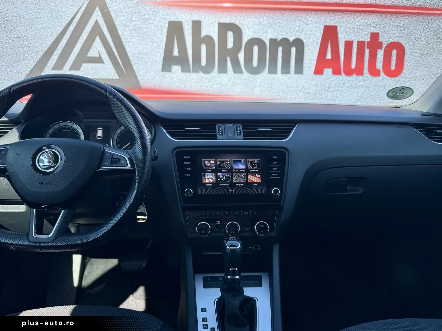 Skoda Octavia Combi 1.6 TDI Clever - Diesel - Automatic