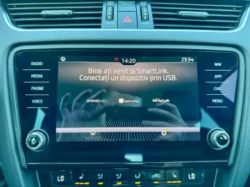 Skoda Octavia Combi 1.6 TDI Clever - Diesel - Automatic