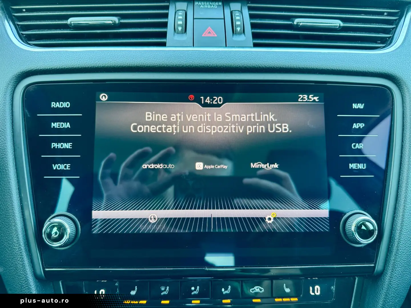 Skoda Octavia Combi 1.6 TDI Clever - Diesel - Automatic