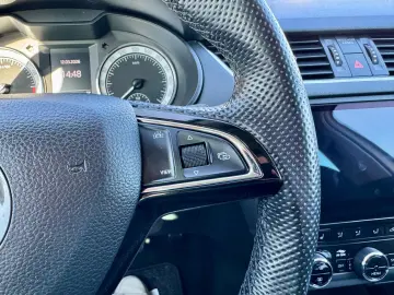 Skoda Octavia Combi 1.6 TDI Clever - Diesel - Automatic