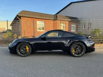 Porsche 911 Turbo S (992.2) T-Hybrid Facelift