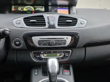 Renault Grand Scenic Bose Edition Automat 2.0L dCi 180CP