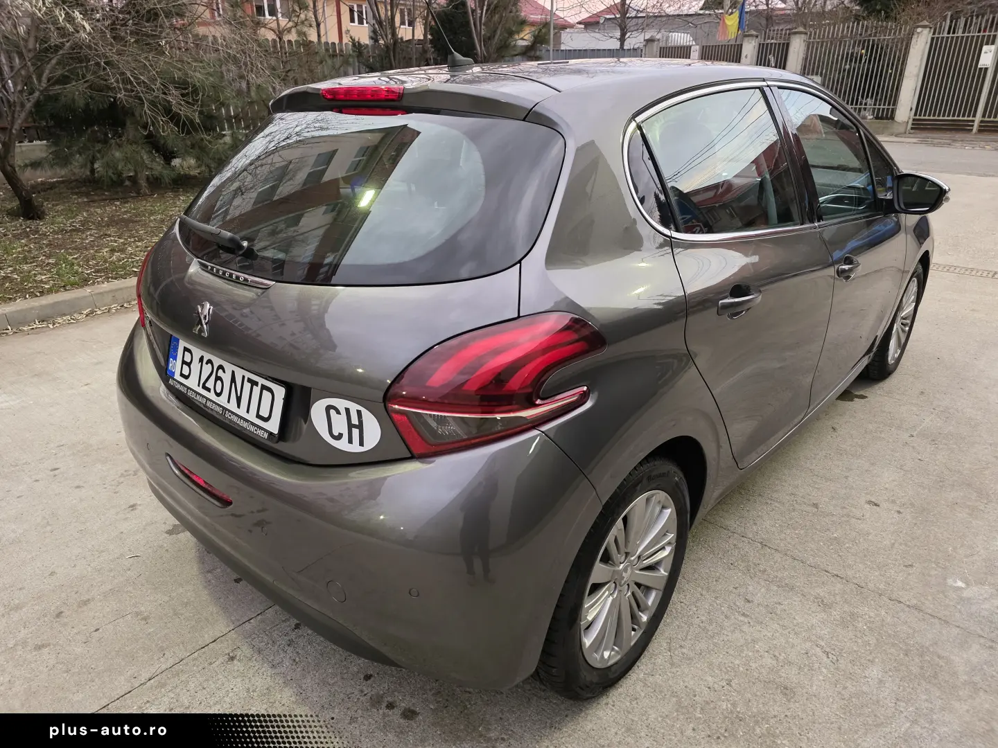Peugeot 208 Allure 17.121km AUTOMAT Self Parking