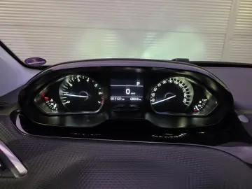 Peugeot 208 Allure 17.121km AUTOMAT Self Parking