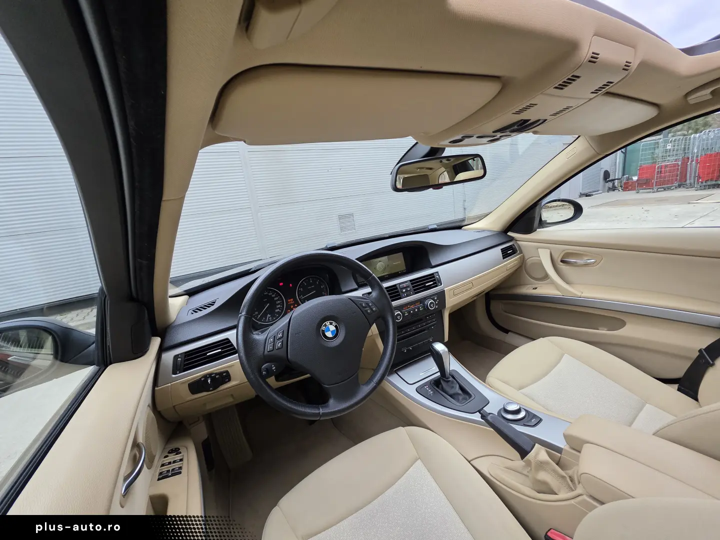 BMW 320i Exclusive  Service Recent  Trapa Cruise Control