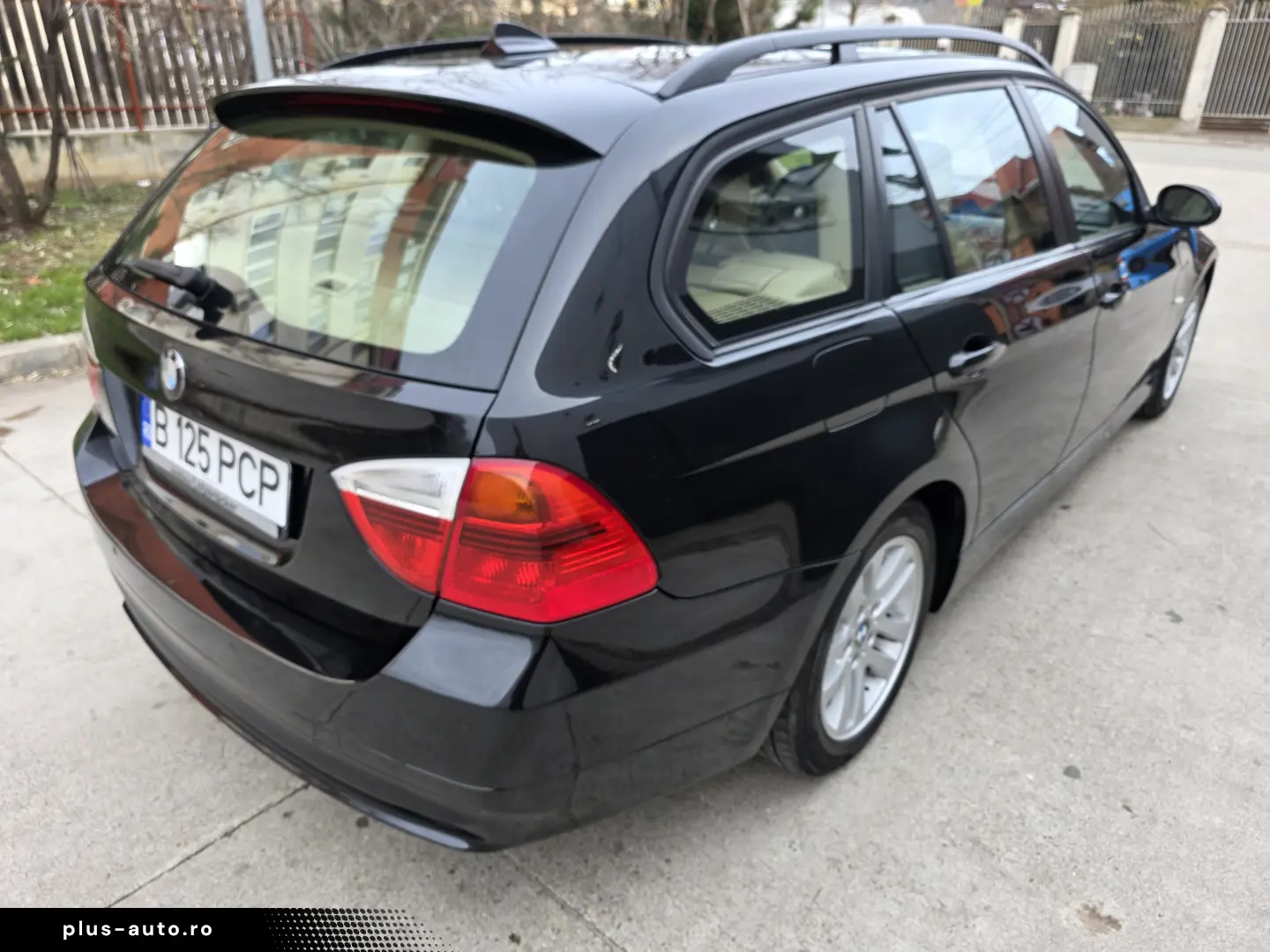 BMW 320i Exclusive  Service Recent  Trapa Cruise Control