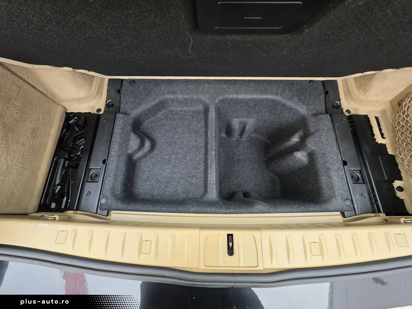 BMW 320i Exclusive  Service Recent  Trapa Cruise Control