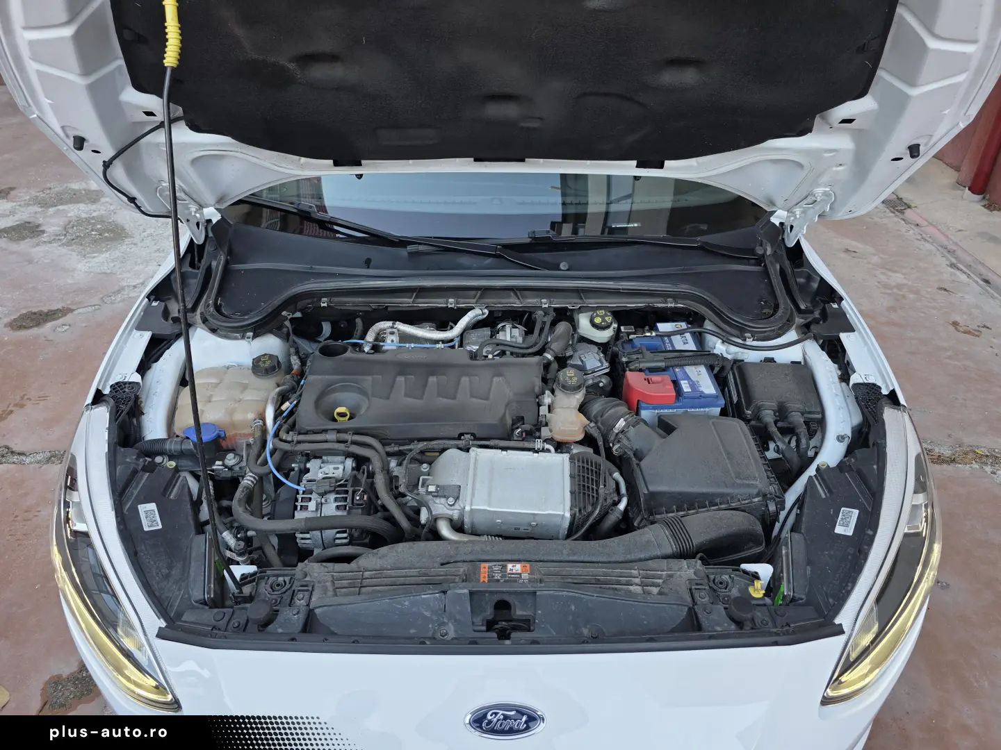 Ford Focus Vignale AUTOMAT LED Sync3 Keyless BLIS HUD