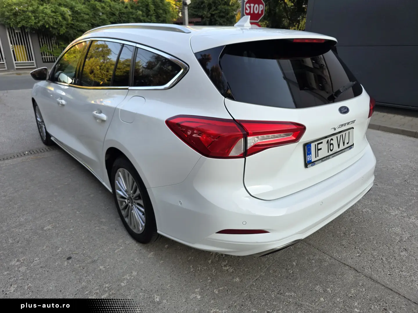 Ford Focus Vignale AUTOMAT LED Sync3 Keyless BLIS HUD