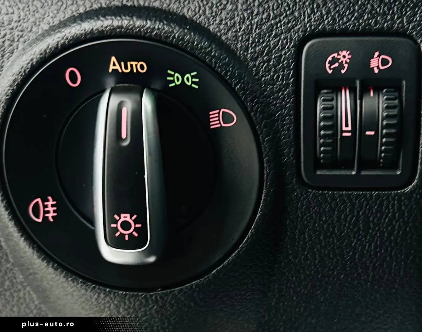 VOLKSWAGEN TIGUAN 2016 2.0D E6 Garantie 12 Luni Rate Avans 0