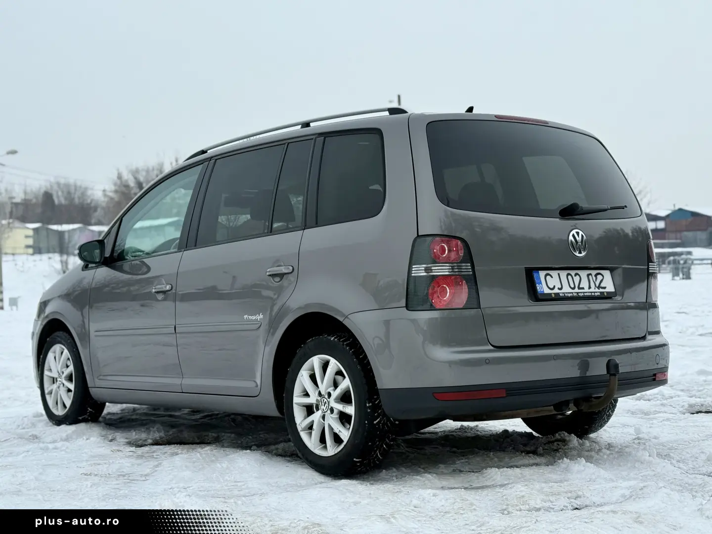 VW Touran 2.0TDI DSG Freestyle Clima Xenon Navi PDC 2010