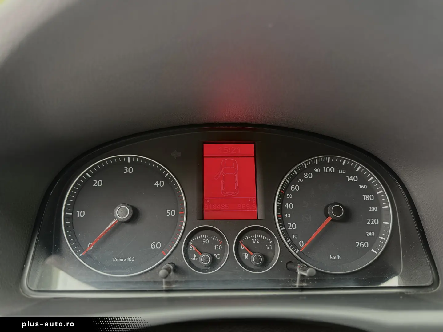 VW Touran 2.0TDI DSG Freestyle Clima Xenon Navi PDC 2010