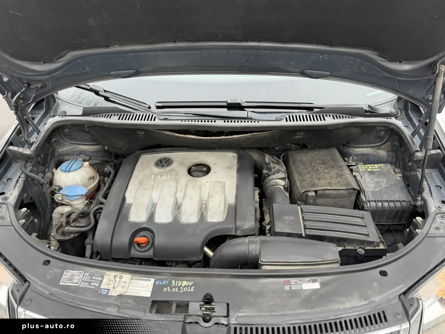 VW Touran 2.0TDI DSG Freestyle Clima Xenon Navi PDC 2010