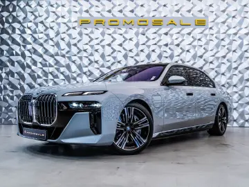 BMW 750  e xDrive Hybrid  Pano  Bowers&Wilkins