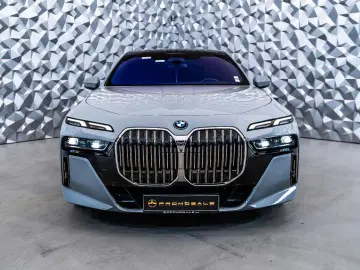 BMW 750  e xDrive Hybrid  Pano  Bowers&Wilkins