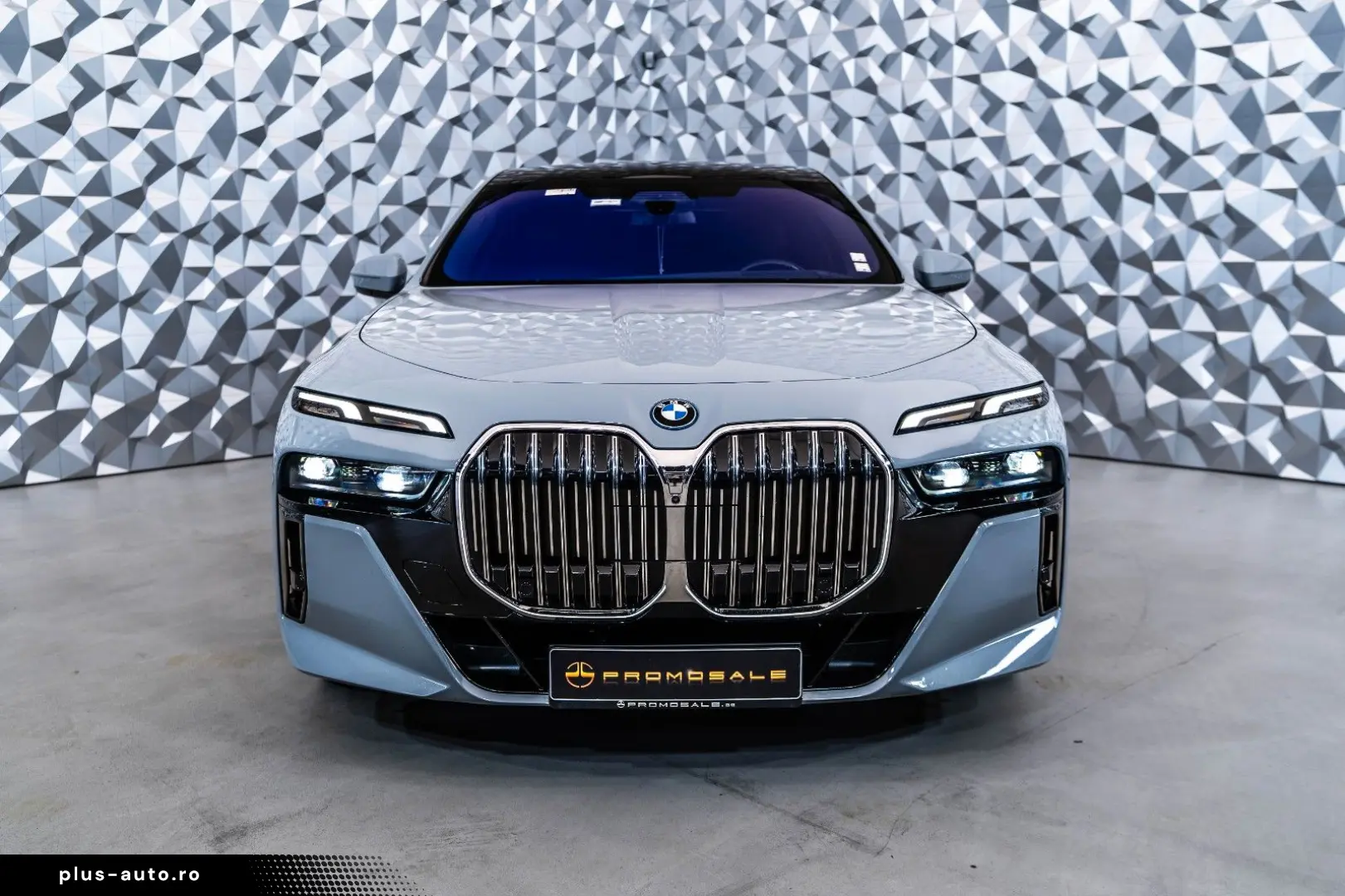 BMW 750  e xDrive Hybrid  Pano  Bowers&Wilkins