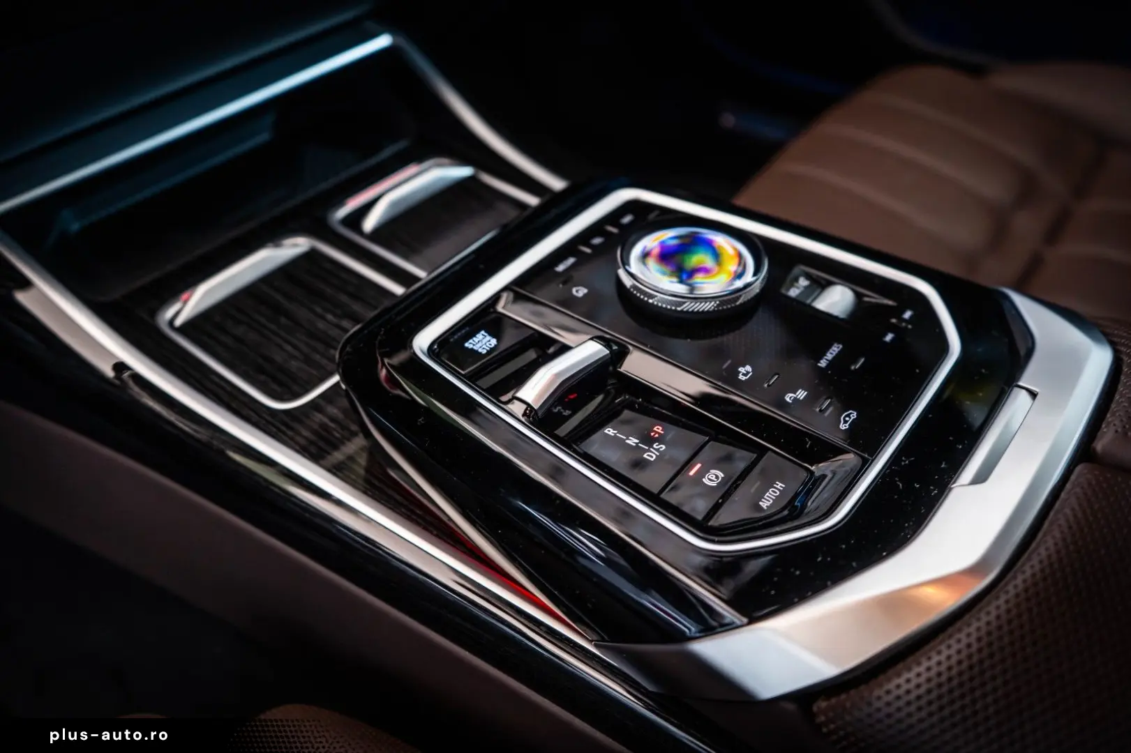 BMW 750  e xDrive Hybrid  Pano  Bowers&Wilkins