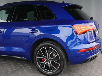 AUDI Q5 55 TFSI e quattro S line