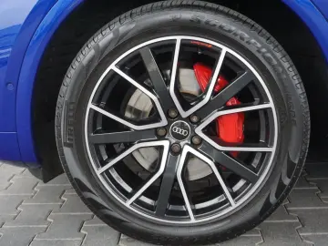 AUDI Q5 55 TFSI e quattro S line