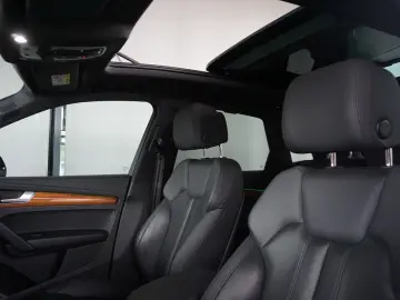 AUDI Q5 55 TFSI e quattro S line