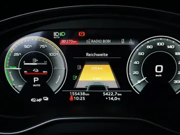 AUDI Q5 55 TFSI e quattro S line